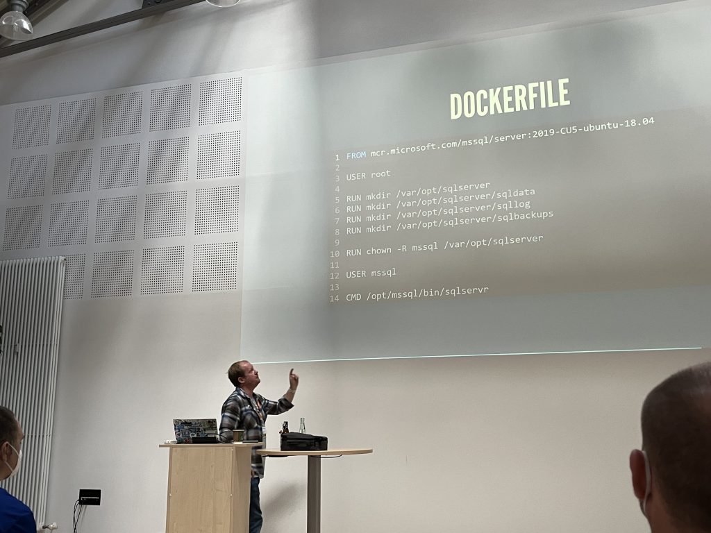 Andrew Pruski DeepDive into Docker presentation