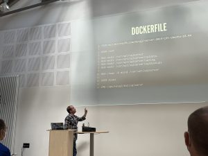 Andrew Pruski Deep Dive into Docker presentation
